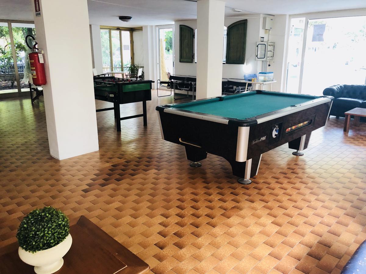 Hotel Alexander San Mauro Mare Екстер'єр фото